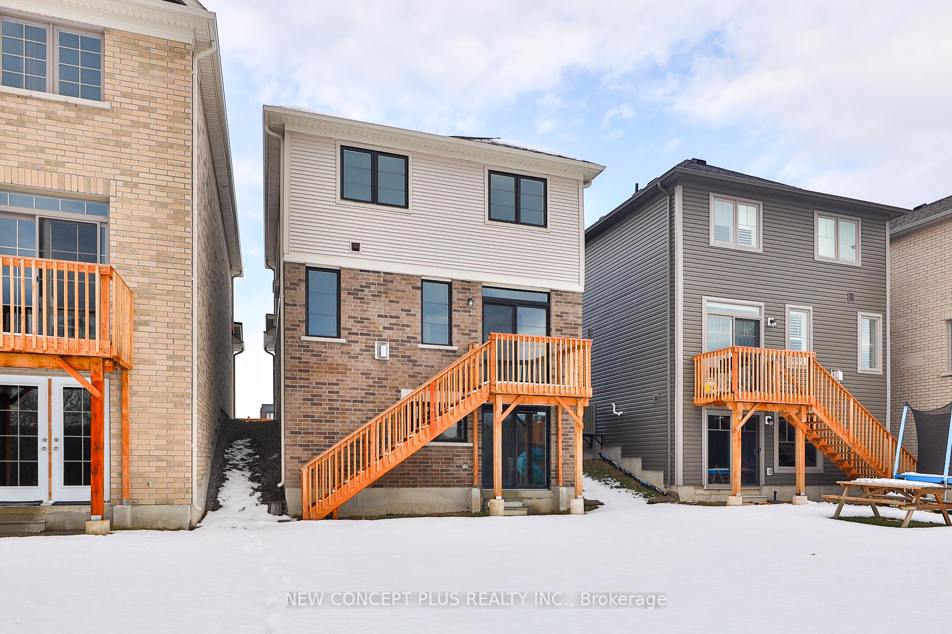 492 Trevor Street, Cobourg — photo 2 of 5