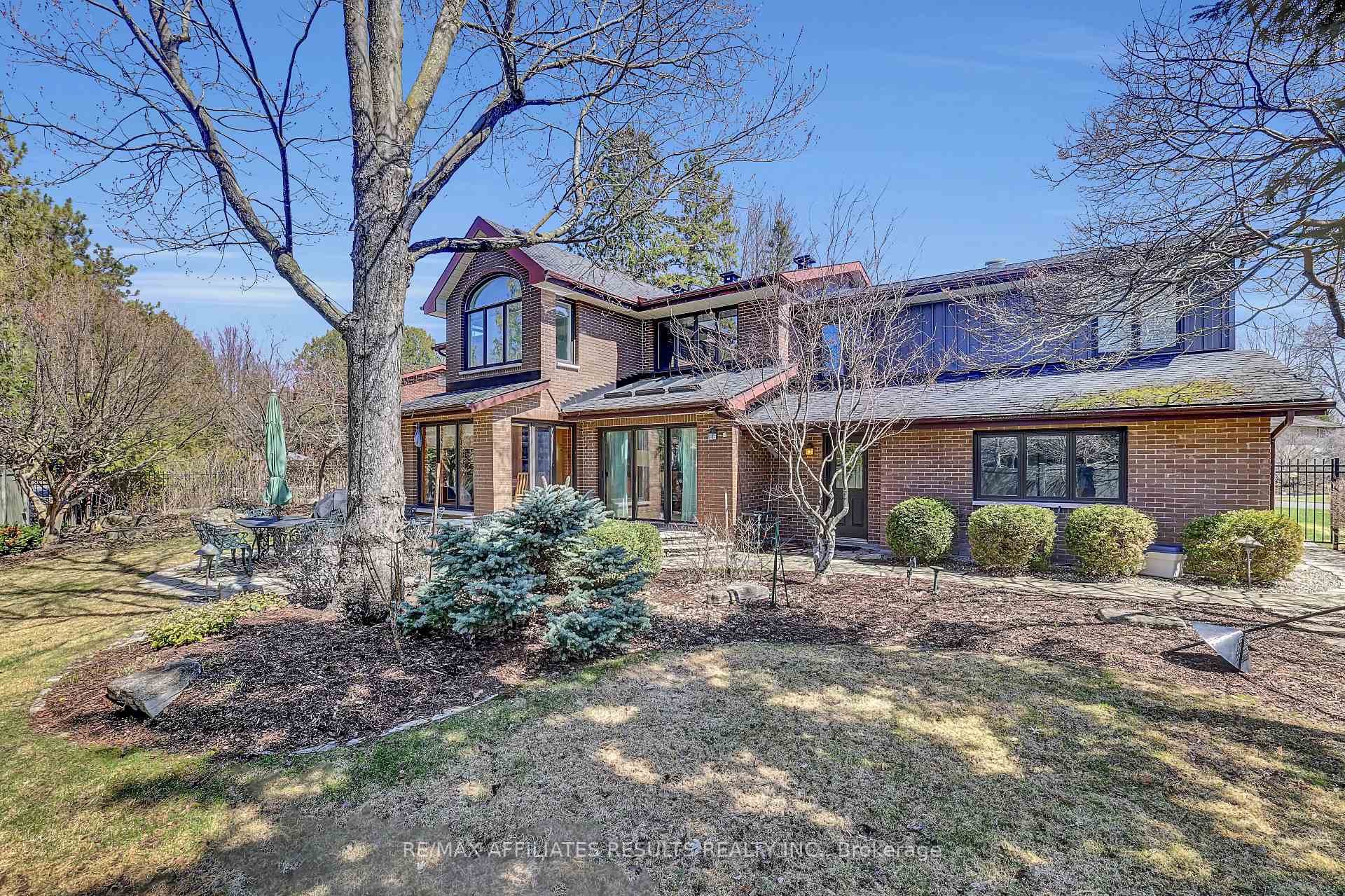 30 Pentland Crescent, Kanata — photo 3 of 5