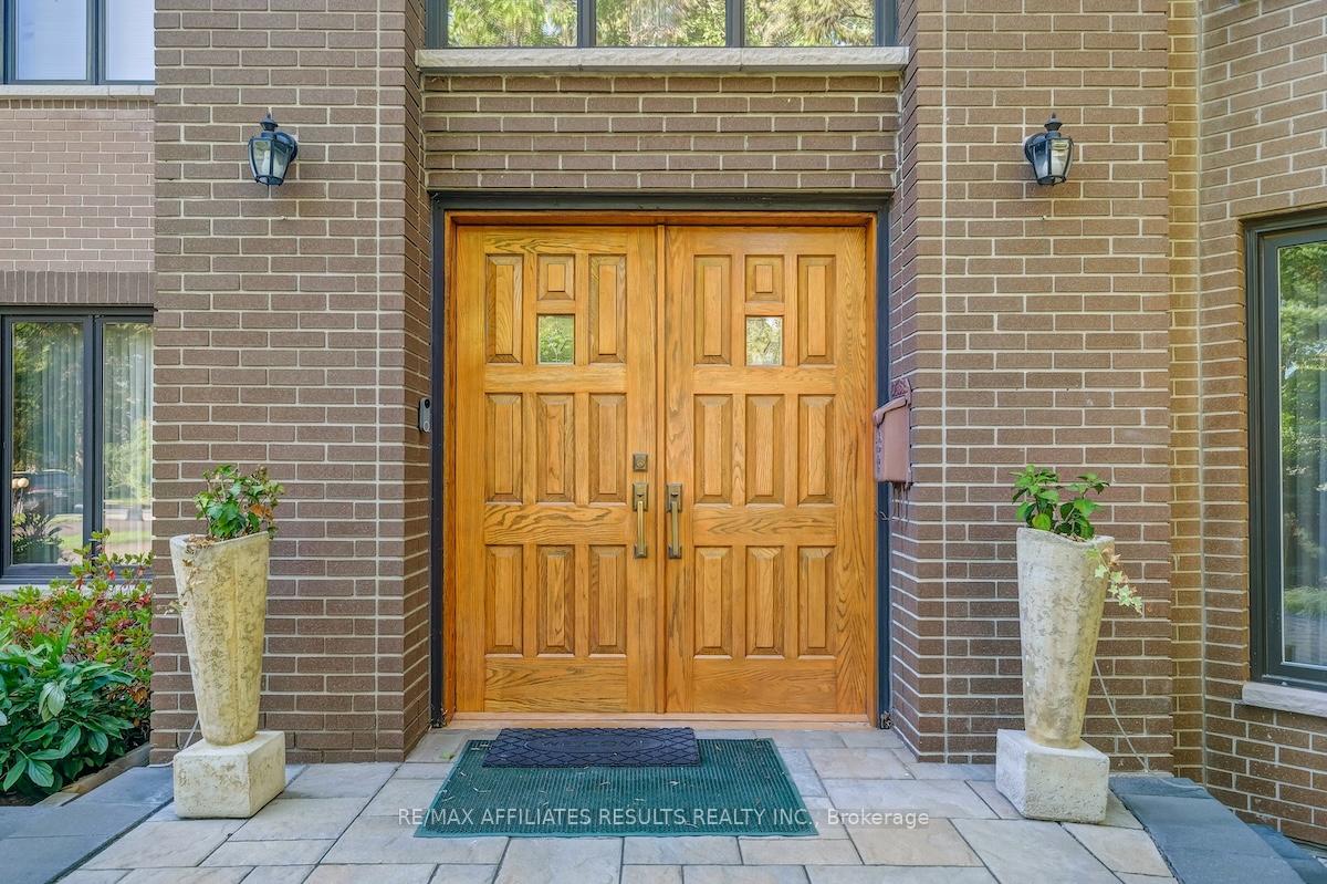 30 Pentland Crescent, Kanata — photo 4 of 5