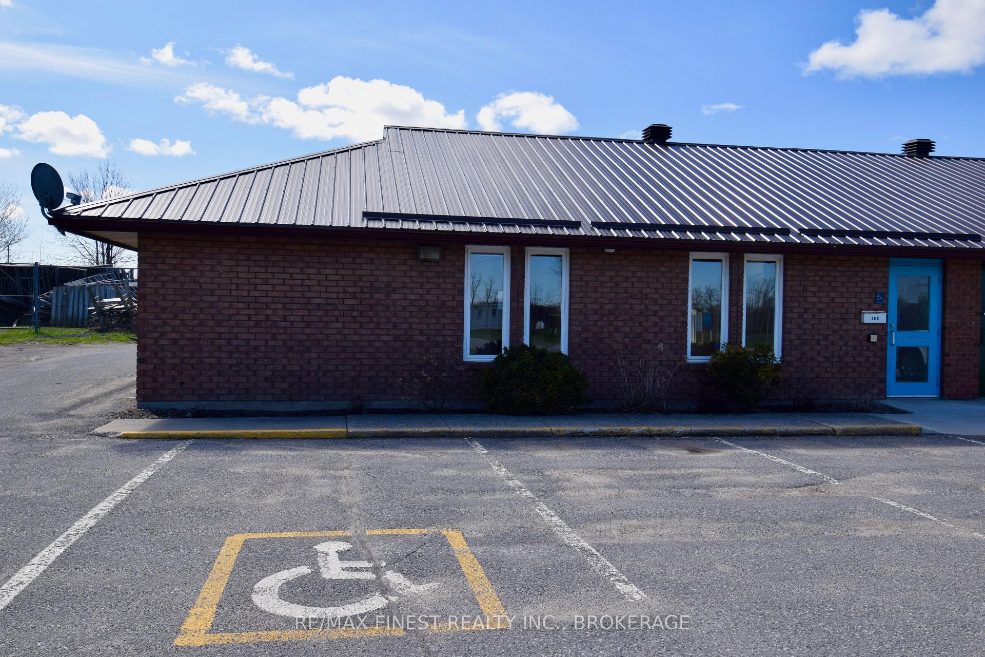 20 Richmond Boulevard Unit B, Greater Napanee, ON K7R 4A4
