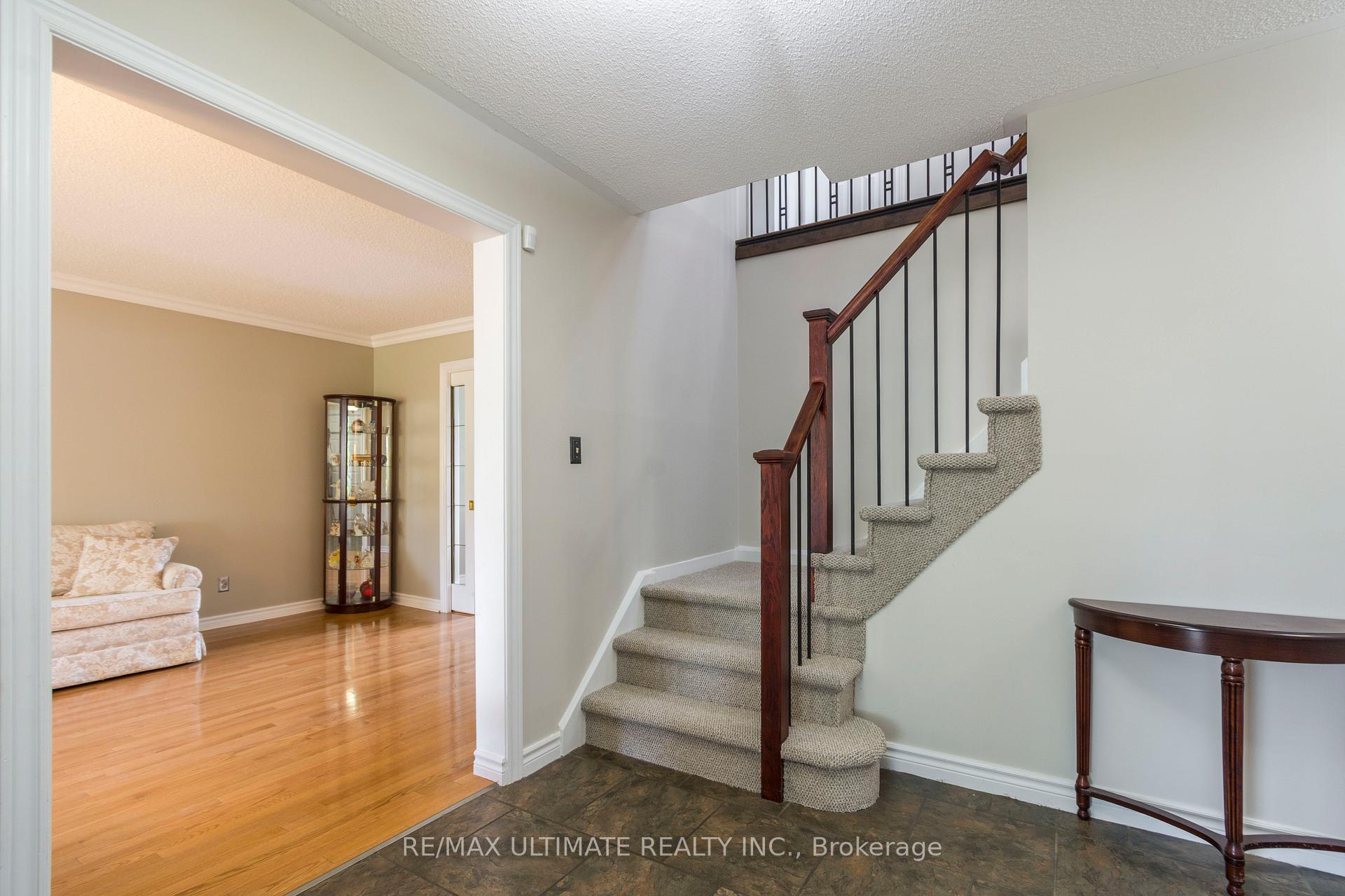 34 Briarwood Cres Crescent, Belleville — photo 5 of 5
