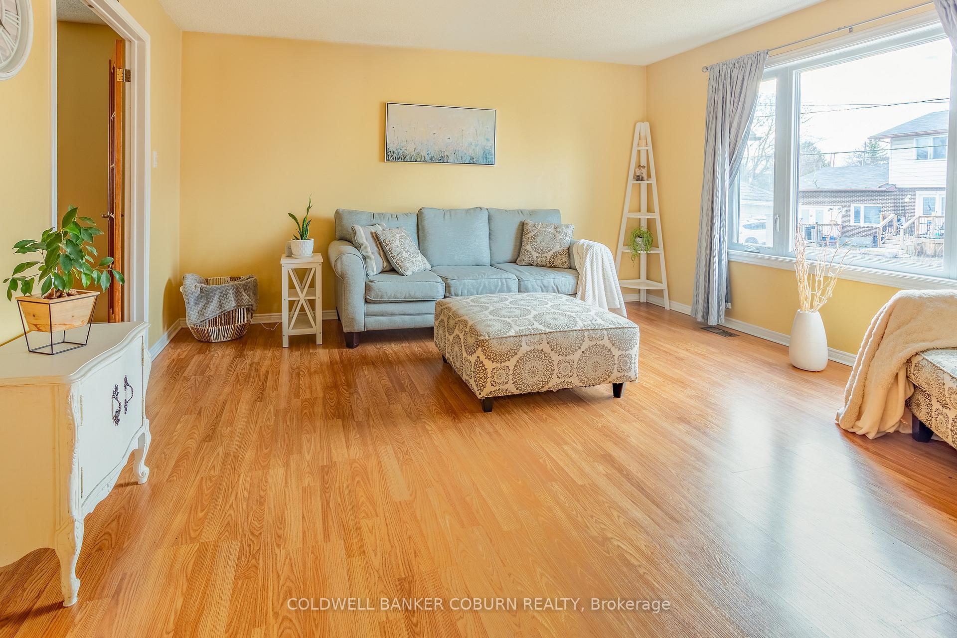 28 Landrigan Street, Arnprior — photo 4 of 5