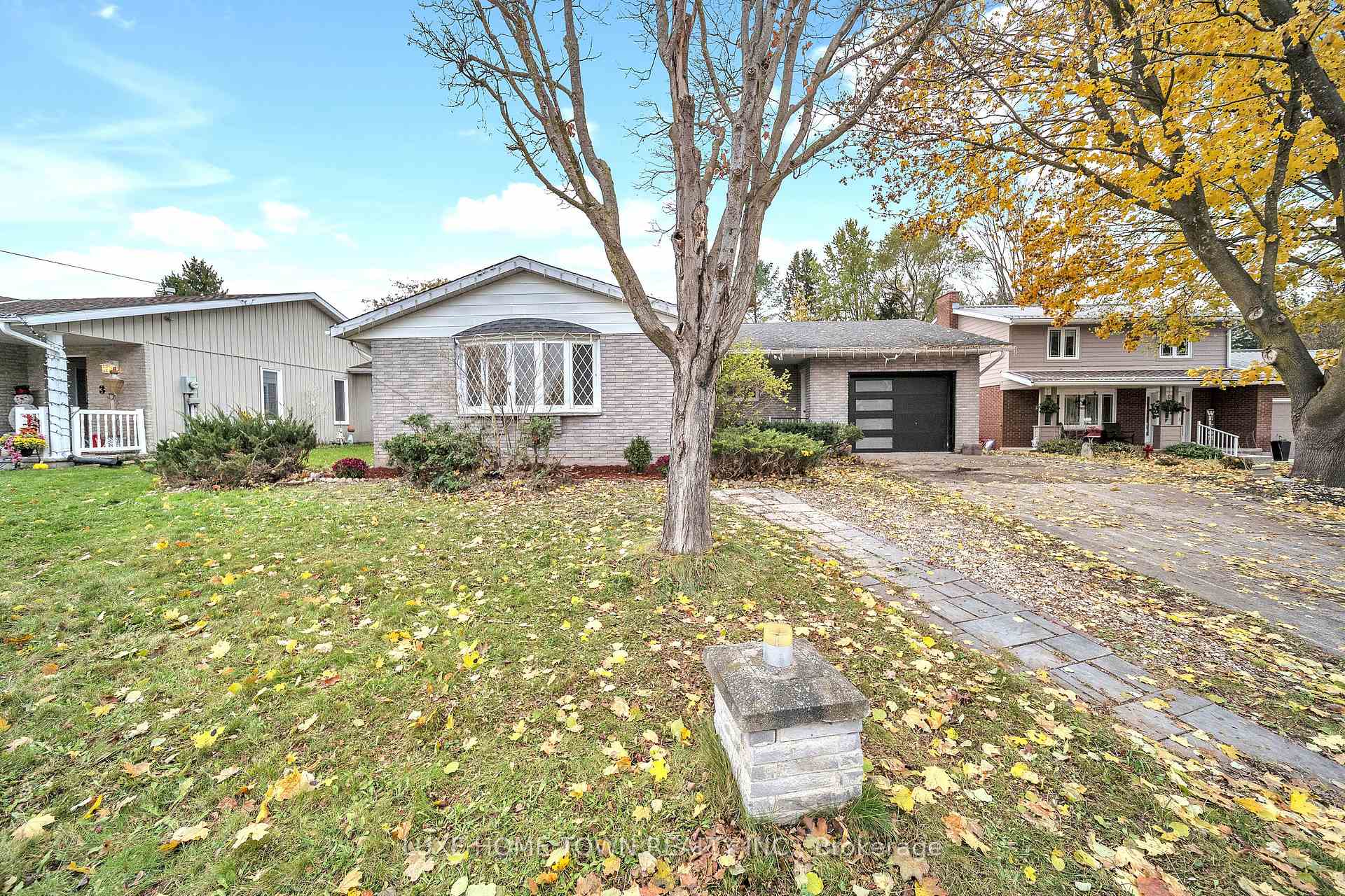 5 Centennial Drive, Brockton — photo 3 of 5
