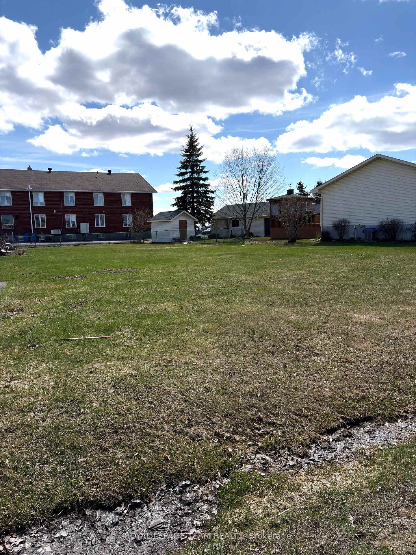 94 Simcoe Street, South Stormont, ON K0C 1P0