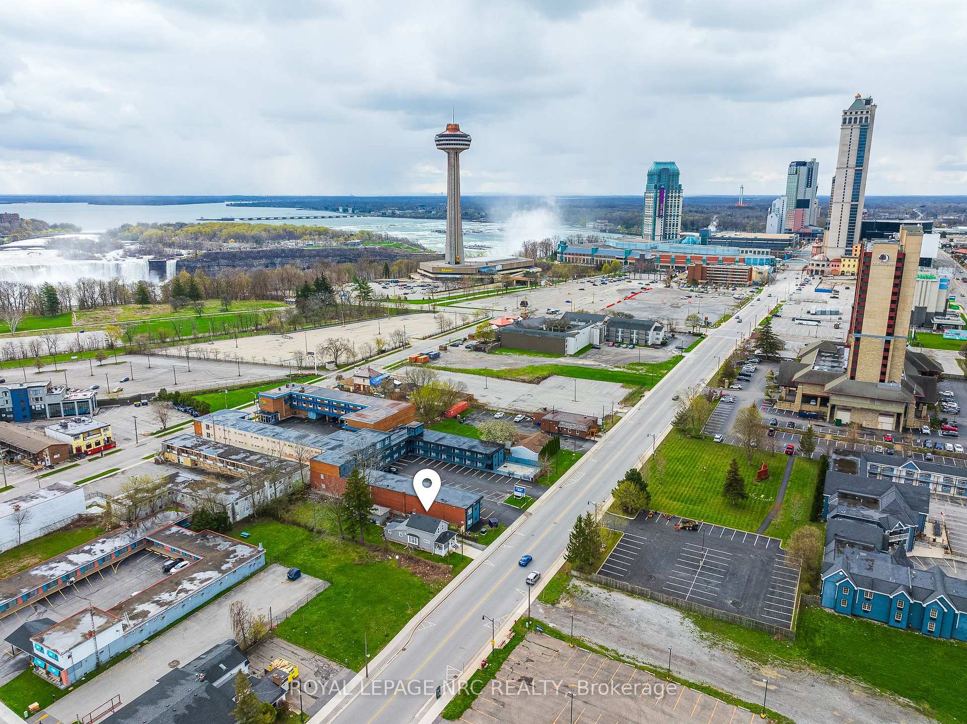 5930 Fallsview Boulevard, Niagara Falls, ON L2G 3V5