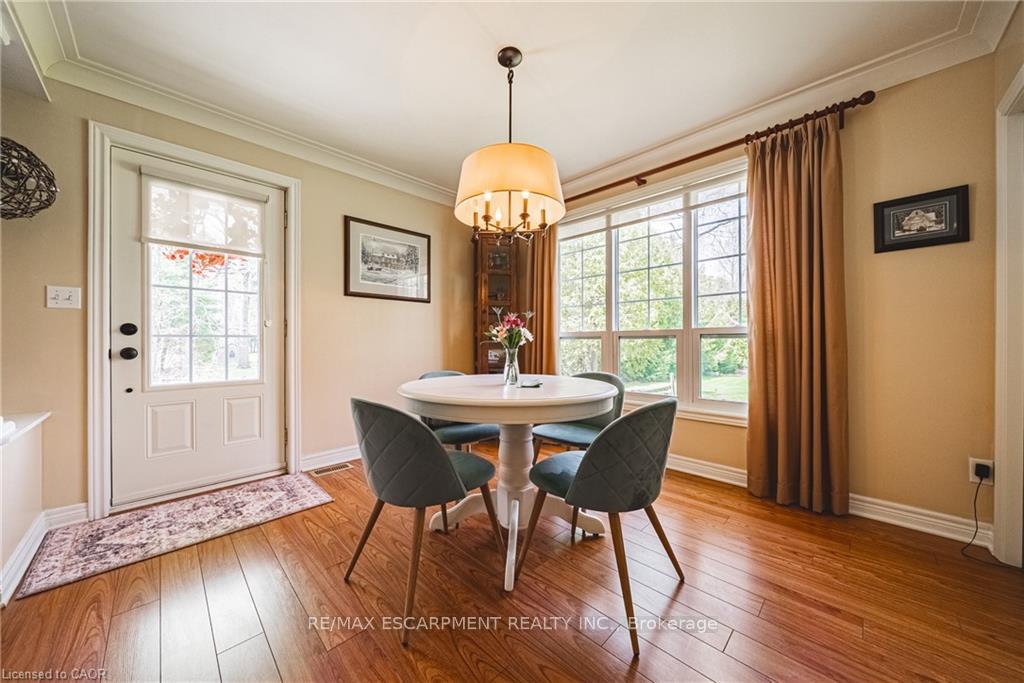 302 Fishers Glen Road, Norfolk — photo 3 of 5