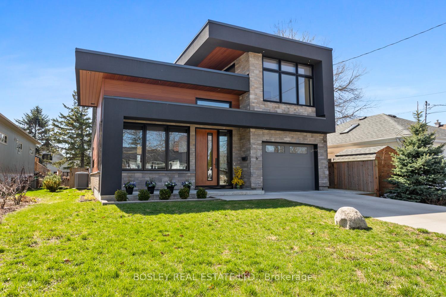 271B Tweed Street, Cobourg, ON K9A 2R8 — Cobourg, Ontario