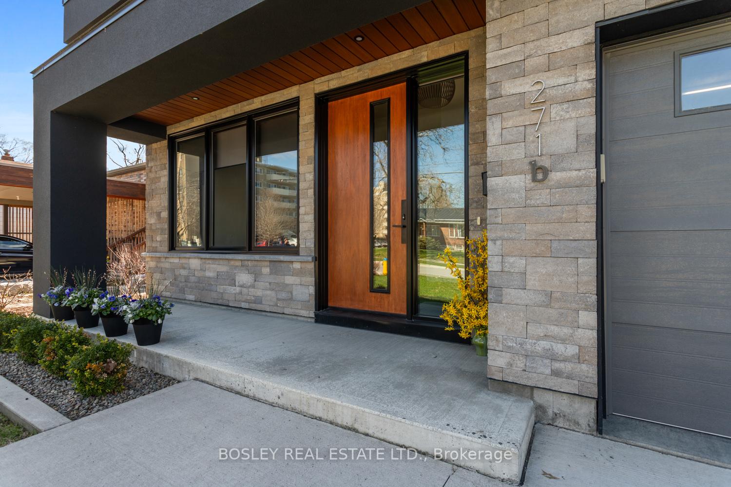 271B Tweed Street, Cobourg — photo 4 of 5