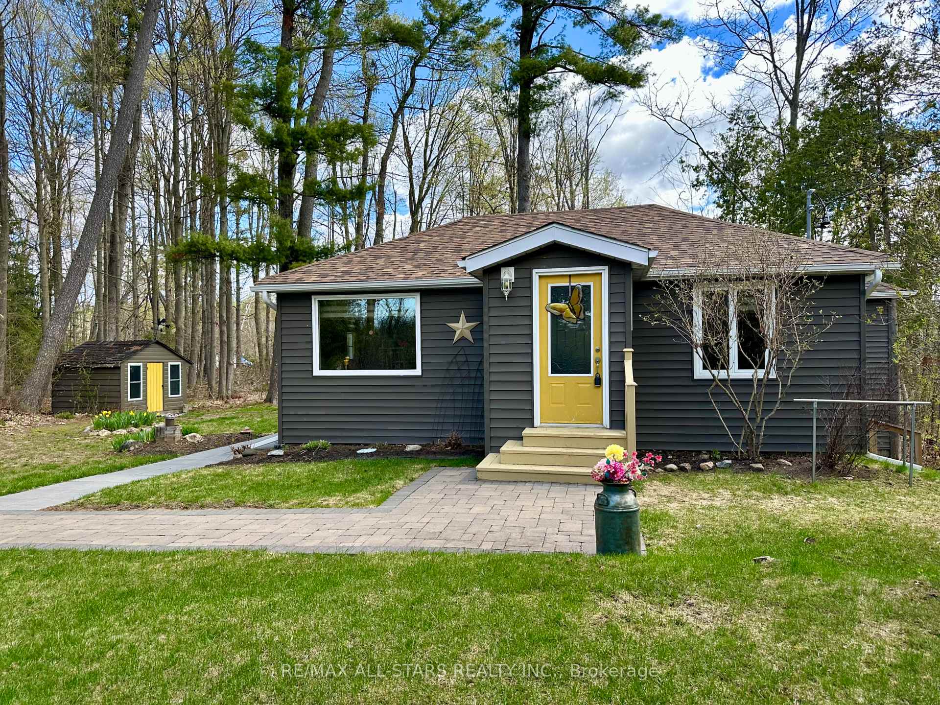 29 Stinsons Bay Road, Kawartha Lakes, ON K0M 1N0