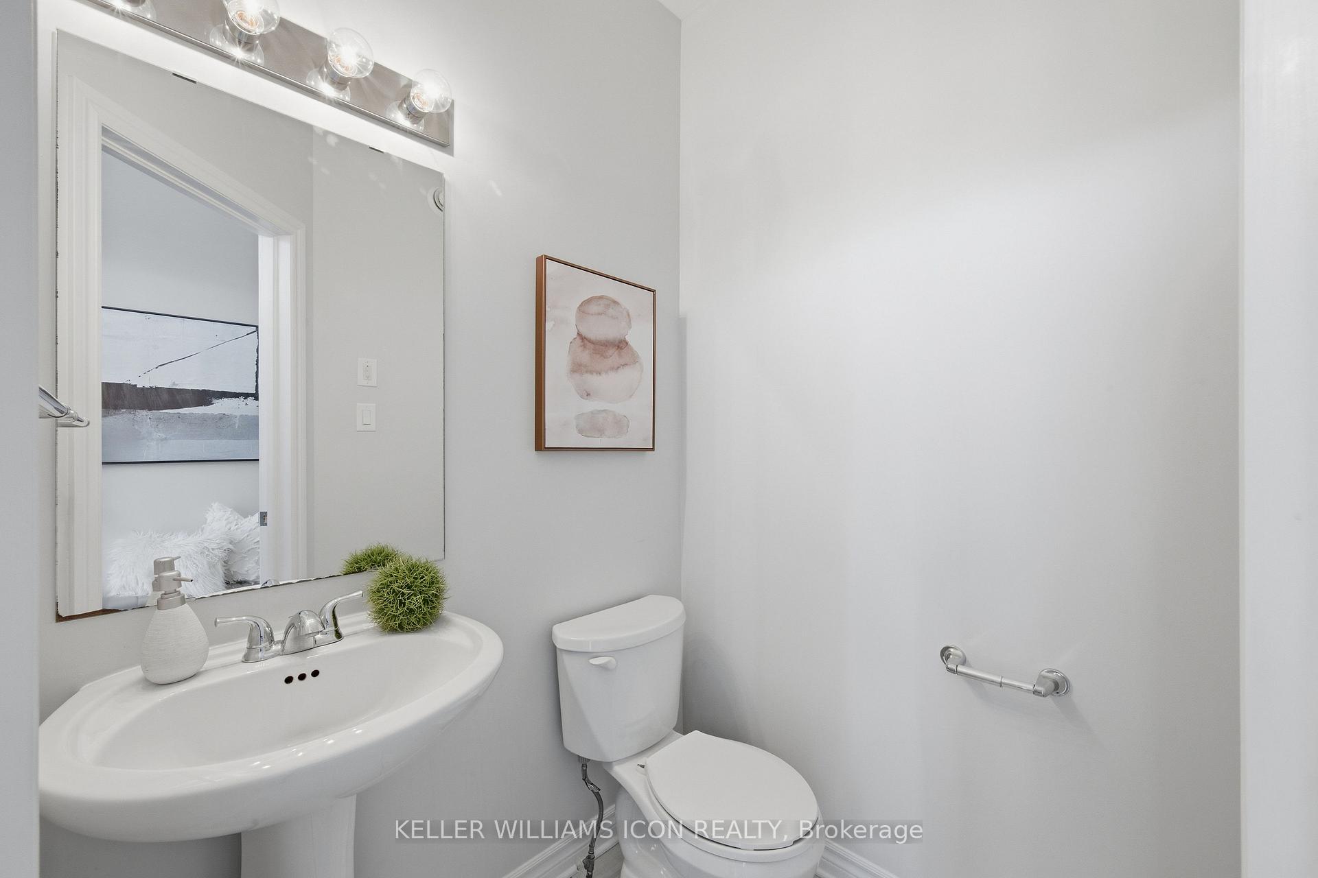 636 Tennant Way, Blossom Park - Airport and Area — photo 3 of 5