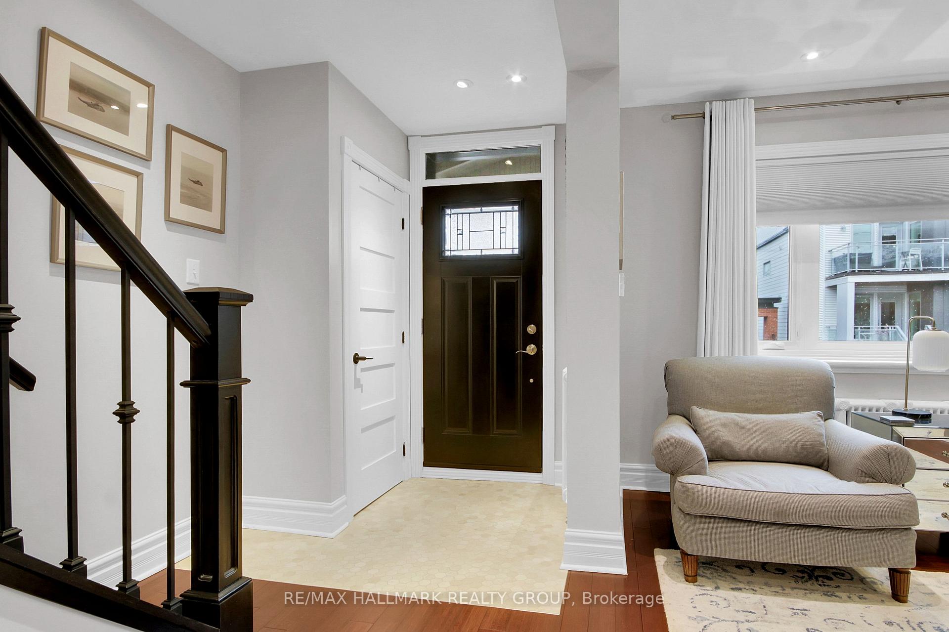 24 Morris Street, Glebe - Ottawa East and Area — photo 3 of 5