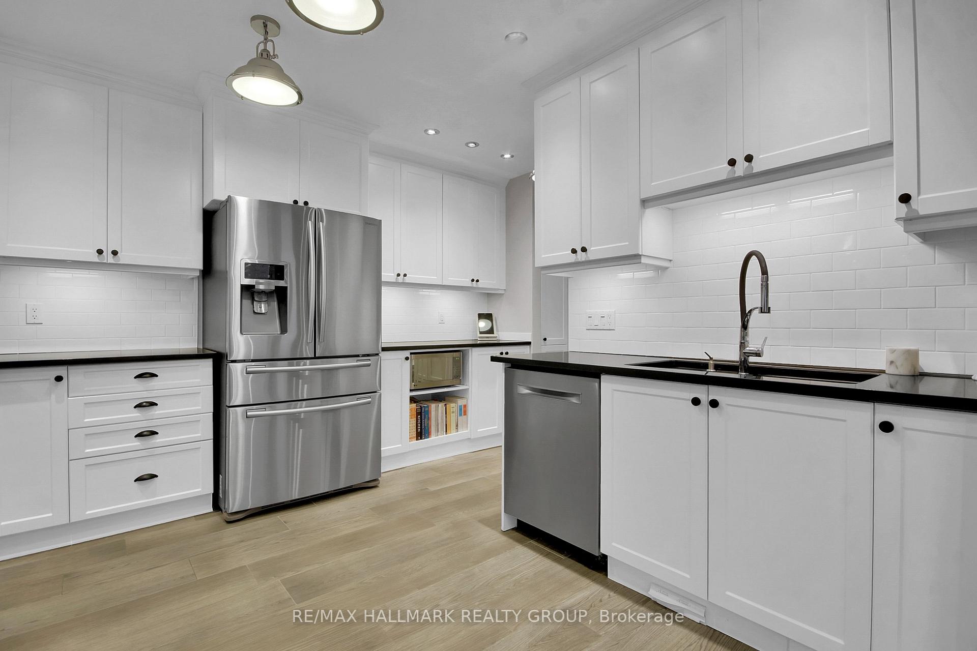 24 Morris Street, Glebe - Ottawa East and Area — photo 5 of 5