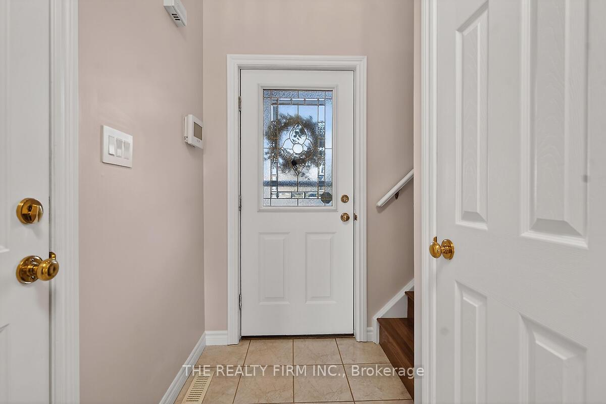 767 Wharncliffe Road S 23, London South — photo 3 of 5