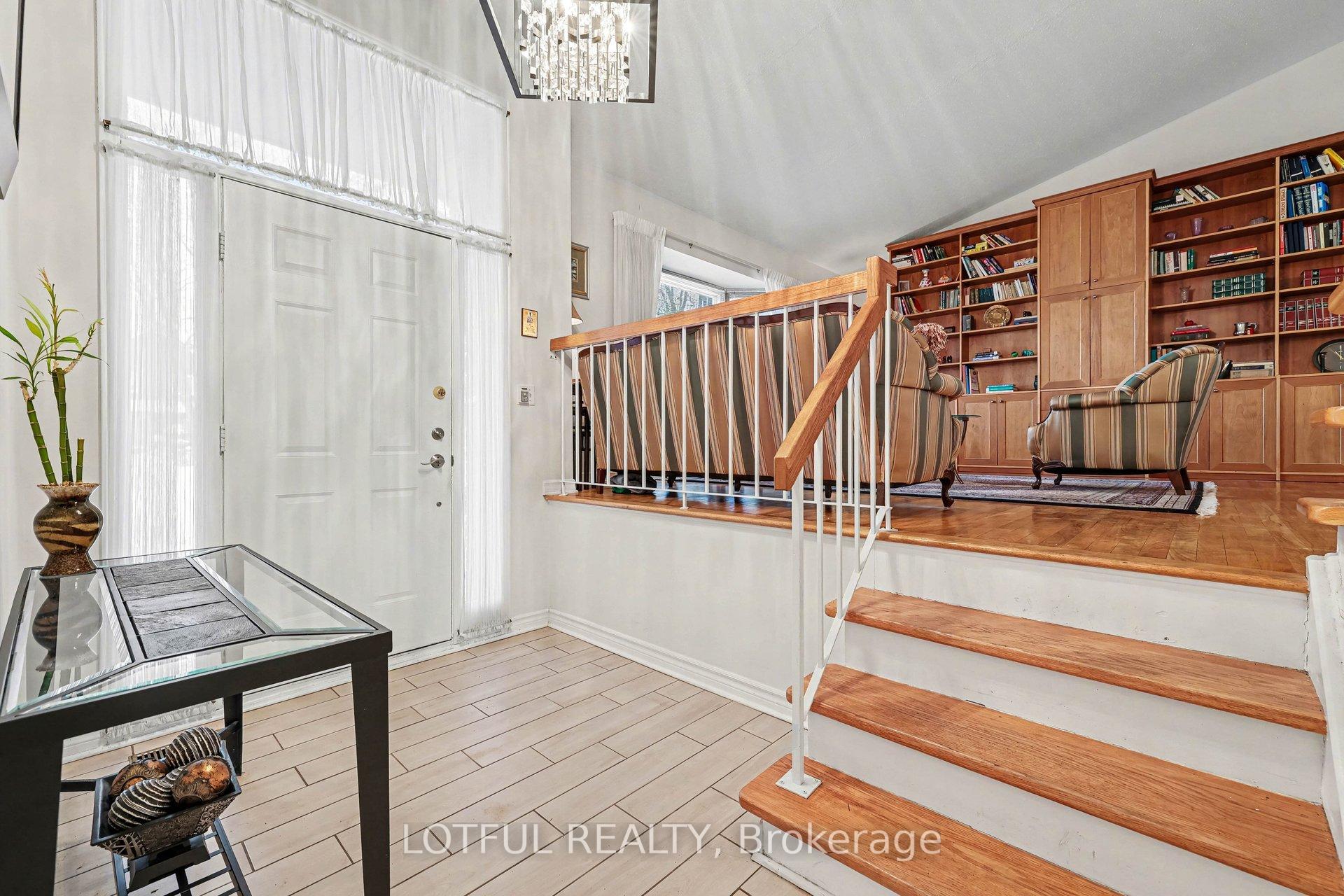 41 Pattermead Crescent, Hunt Club - Windsor Park Village and Area — photo 4 of 5