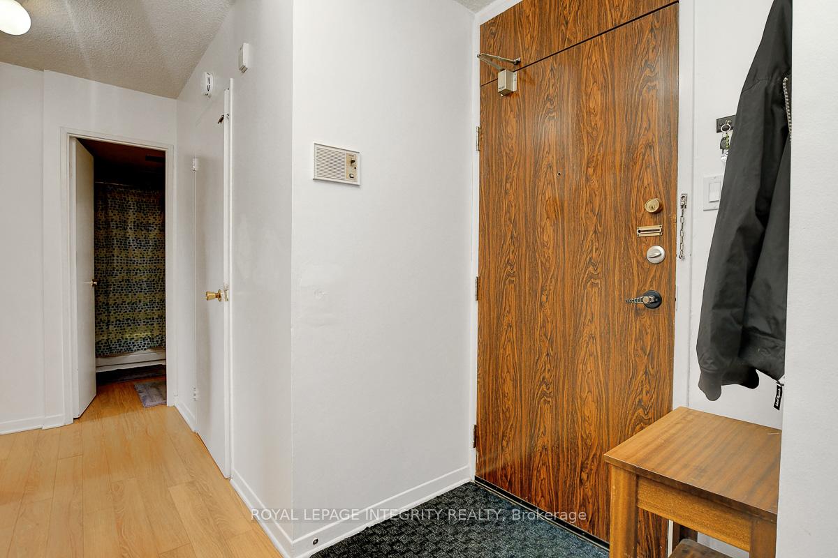 2000 Jasmine Crescent 206, Beacon Hill North - South and Area — photo 4 of 5
