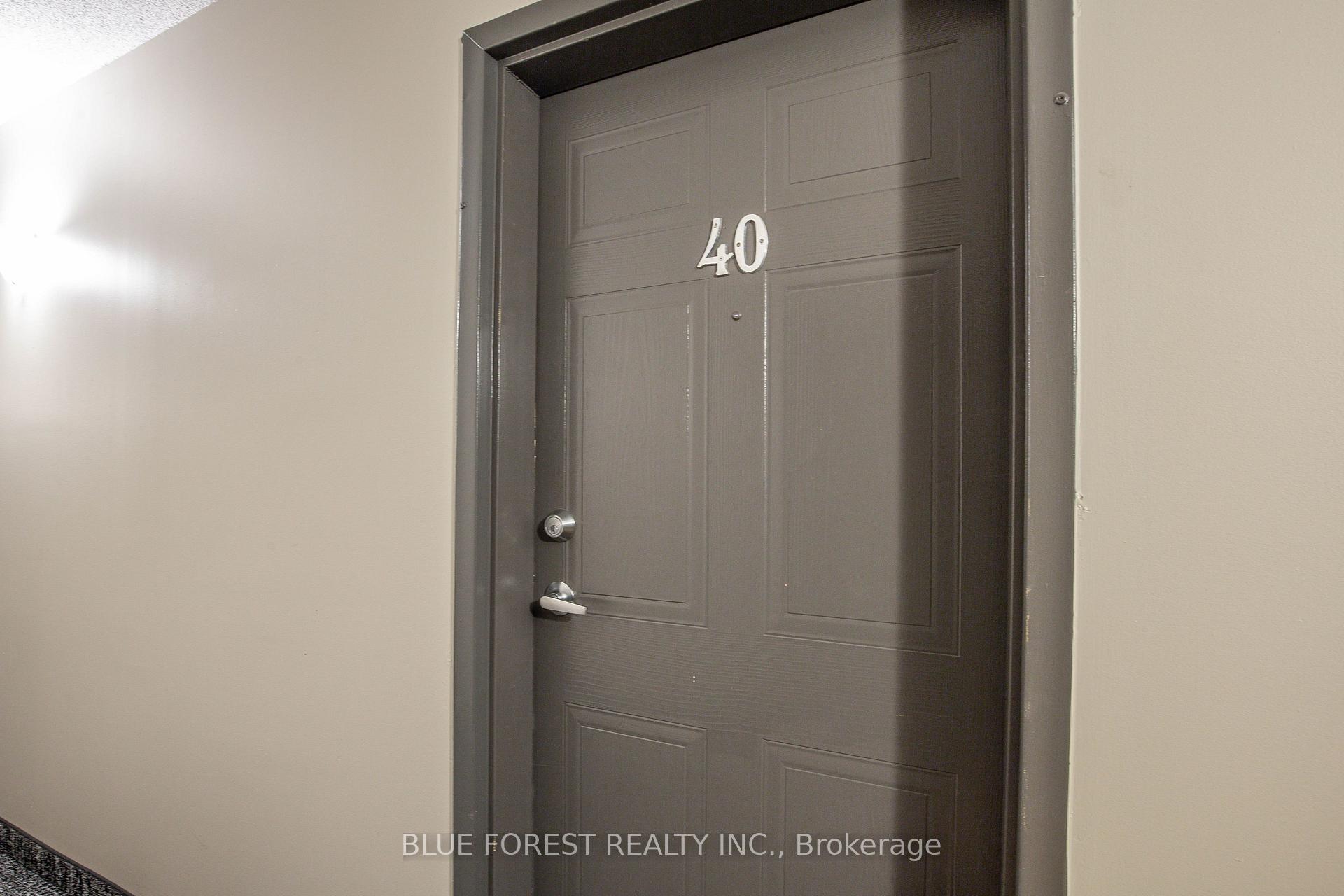 140 Conway Drive 40, London South — photo 5 of 5