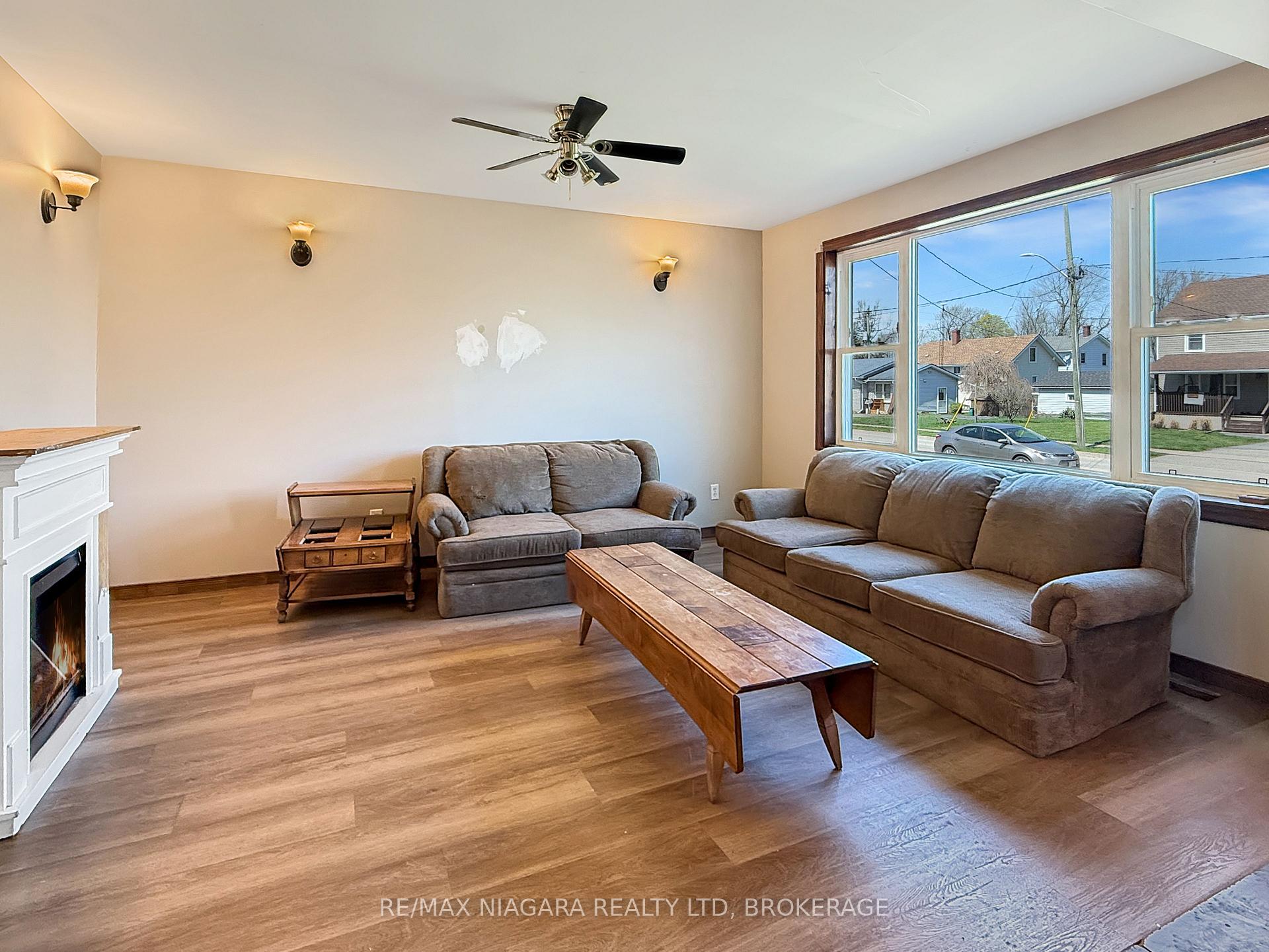 351 Brock Street, Fort Erie — photo 5 of 5