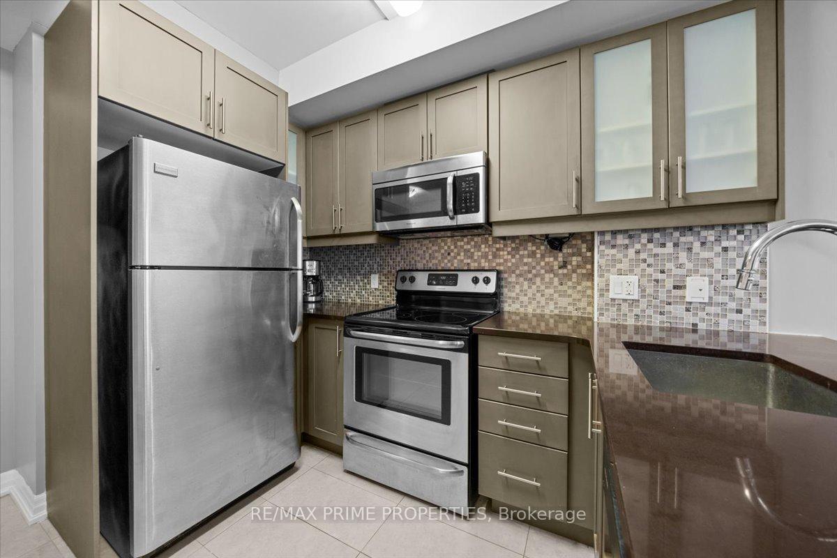 242 Rideau Street 2107, Lower Town - Sandy Hill — photo 4 of 5