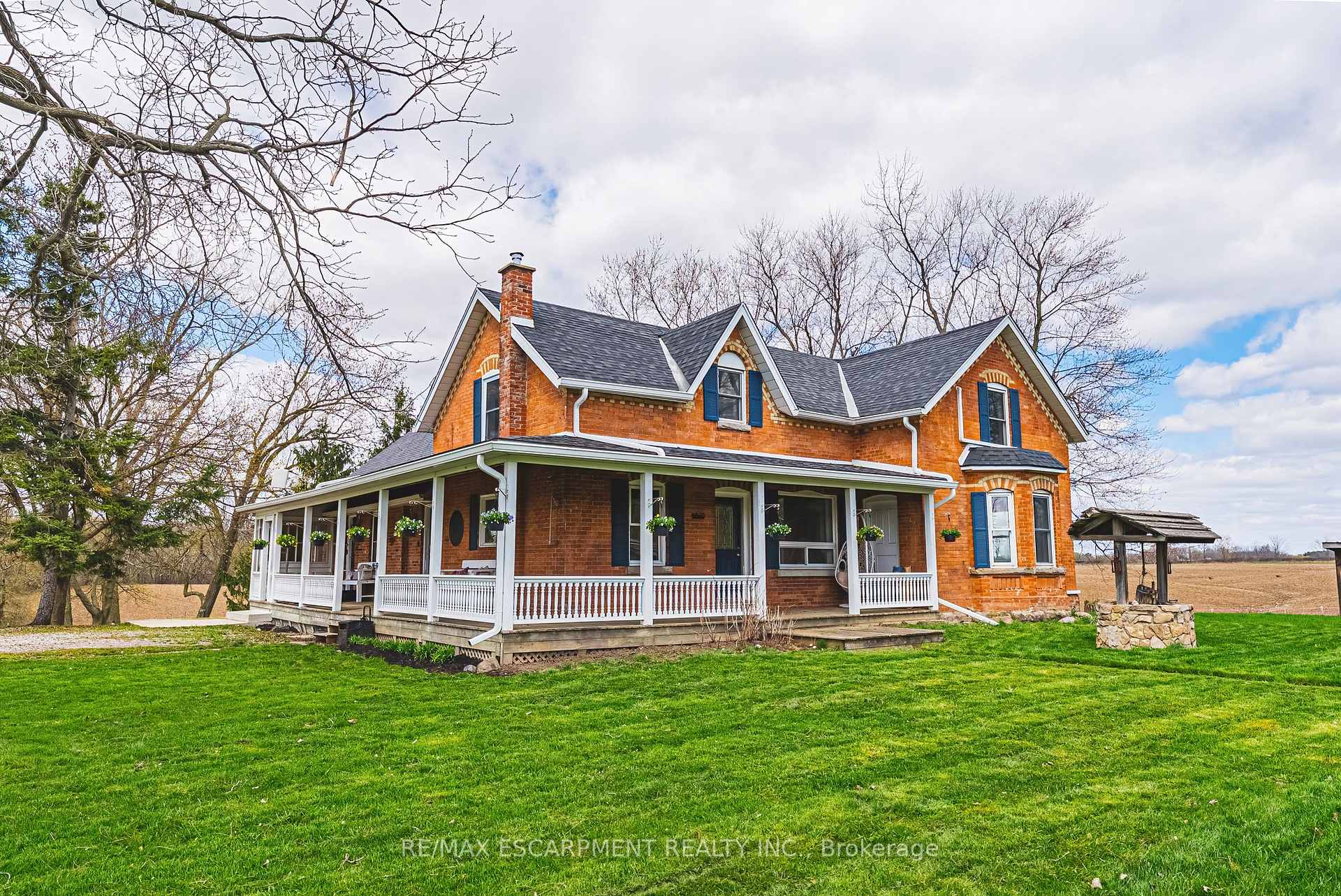 1292 Glancaster Road, Hamilton, ON L9G 3L1