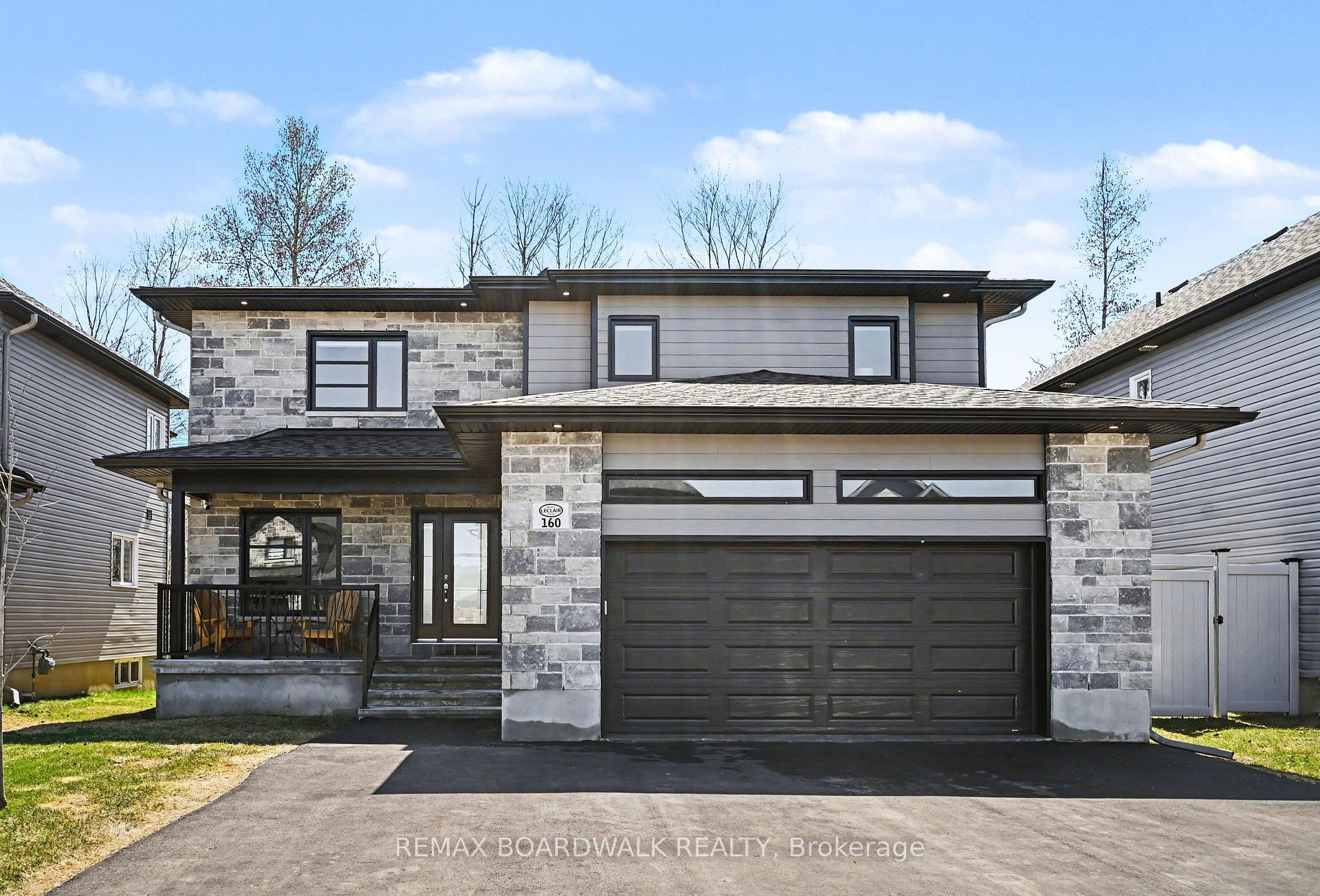 160 Hybrid Street, Russell — photo 2 of 5