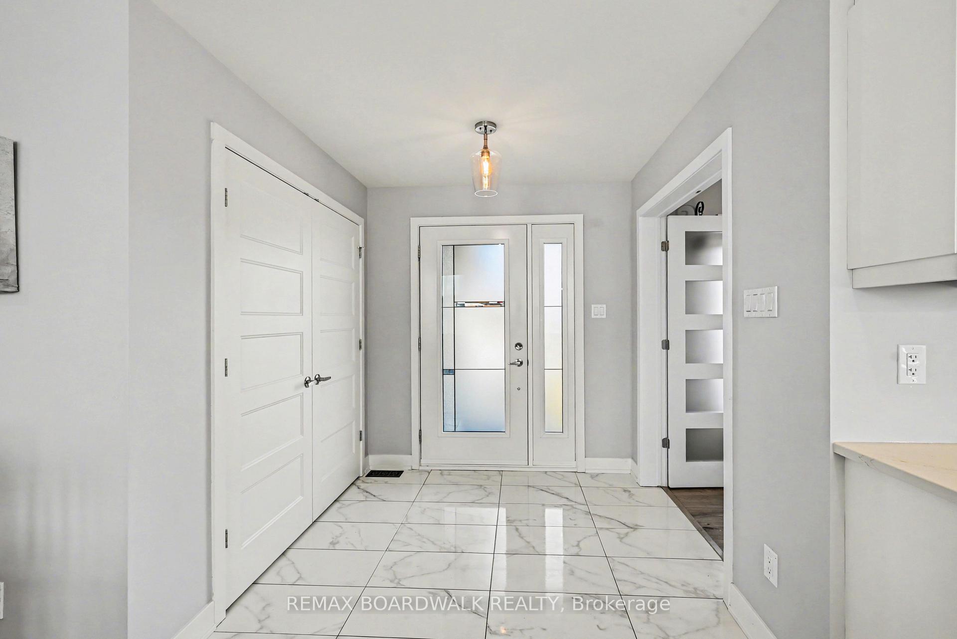 160 Hybrid Street, Russell — photo 5 of 5