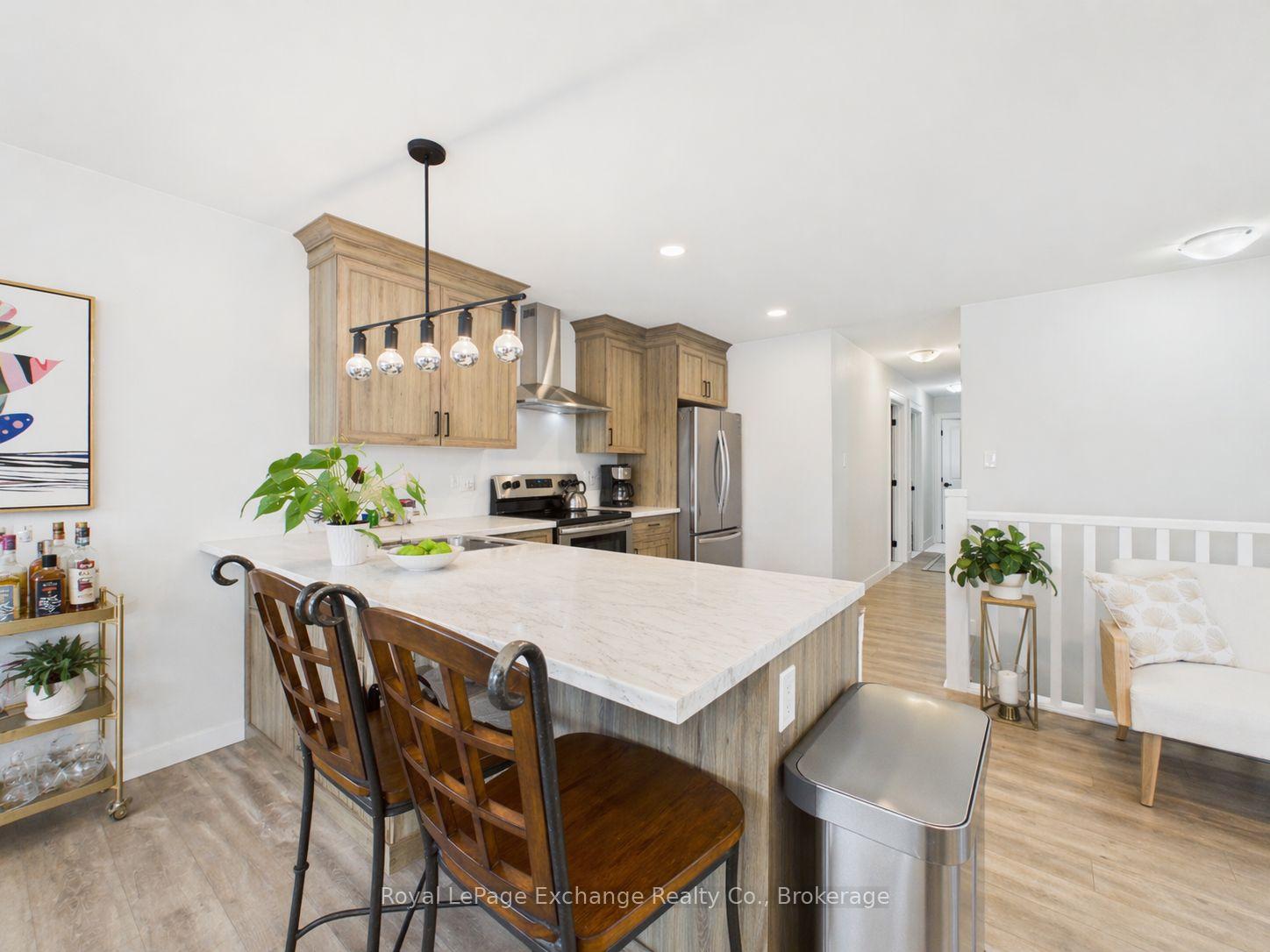 966A Charles Street, Kincardine — photo 4 of 5