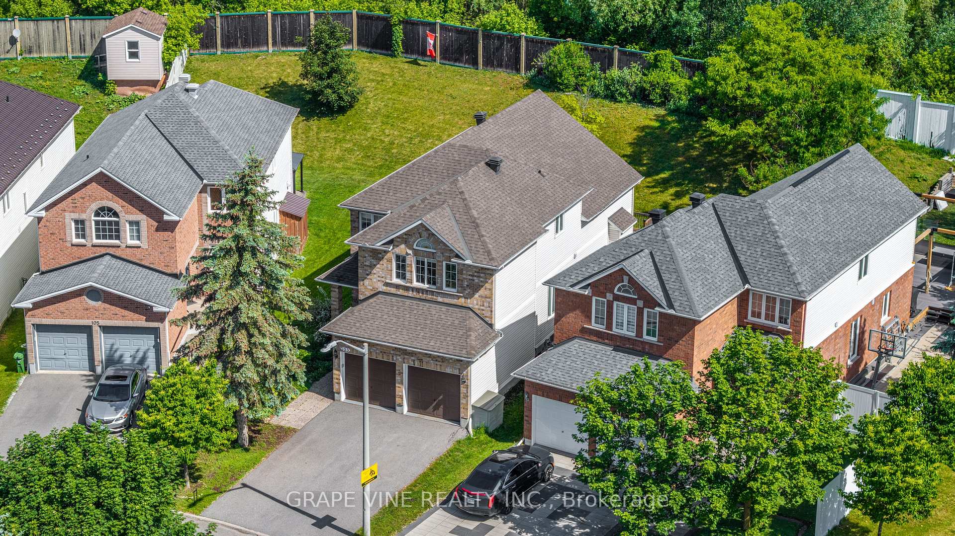 103 ROWALLEN Place, Hunt Club - South Keys and Area — photo 3 of 5