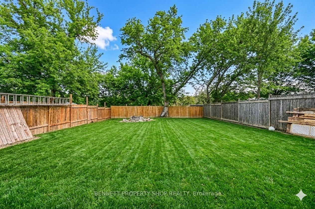 14 River Road, McNab/Braeside — photo 2 of 5