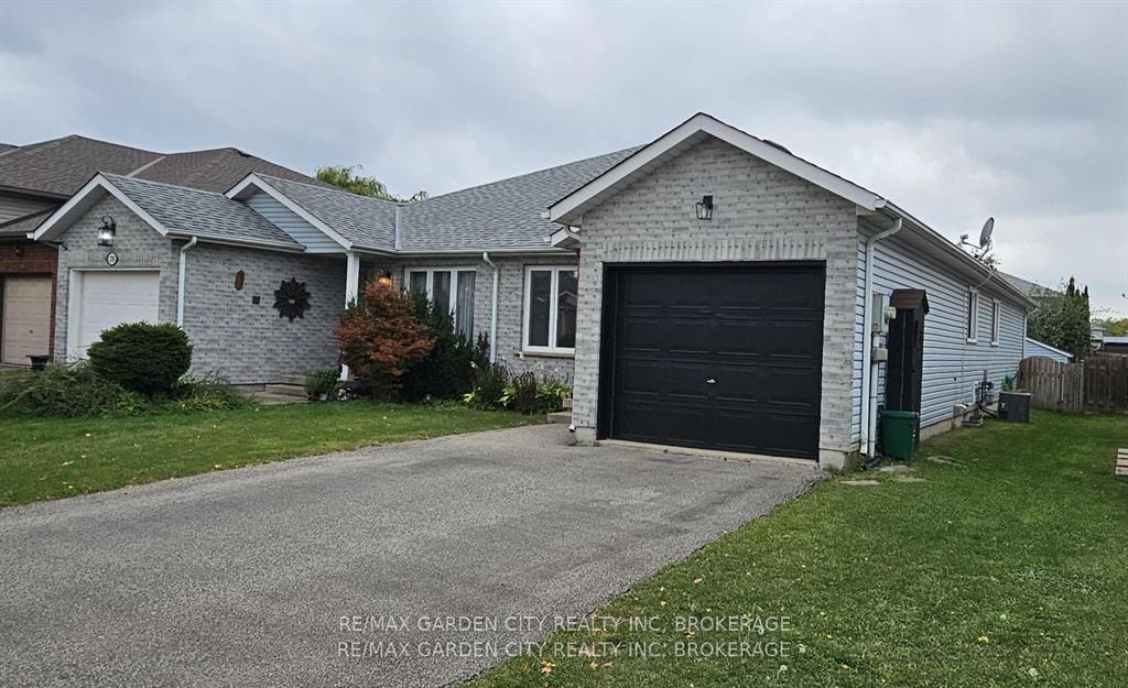 244 Autumn Crescent, Welland — photo 3 of 5