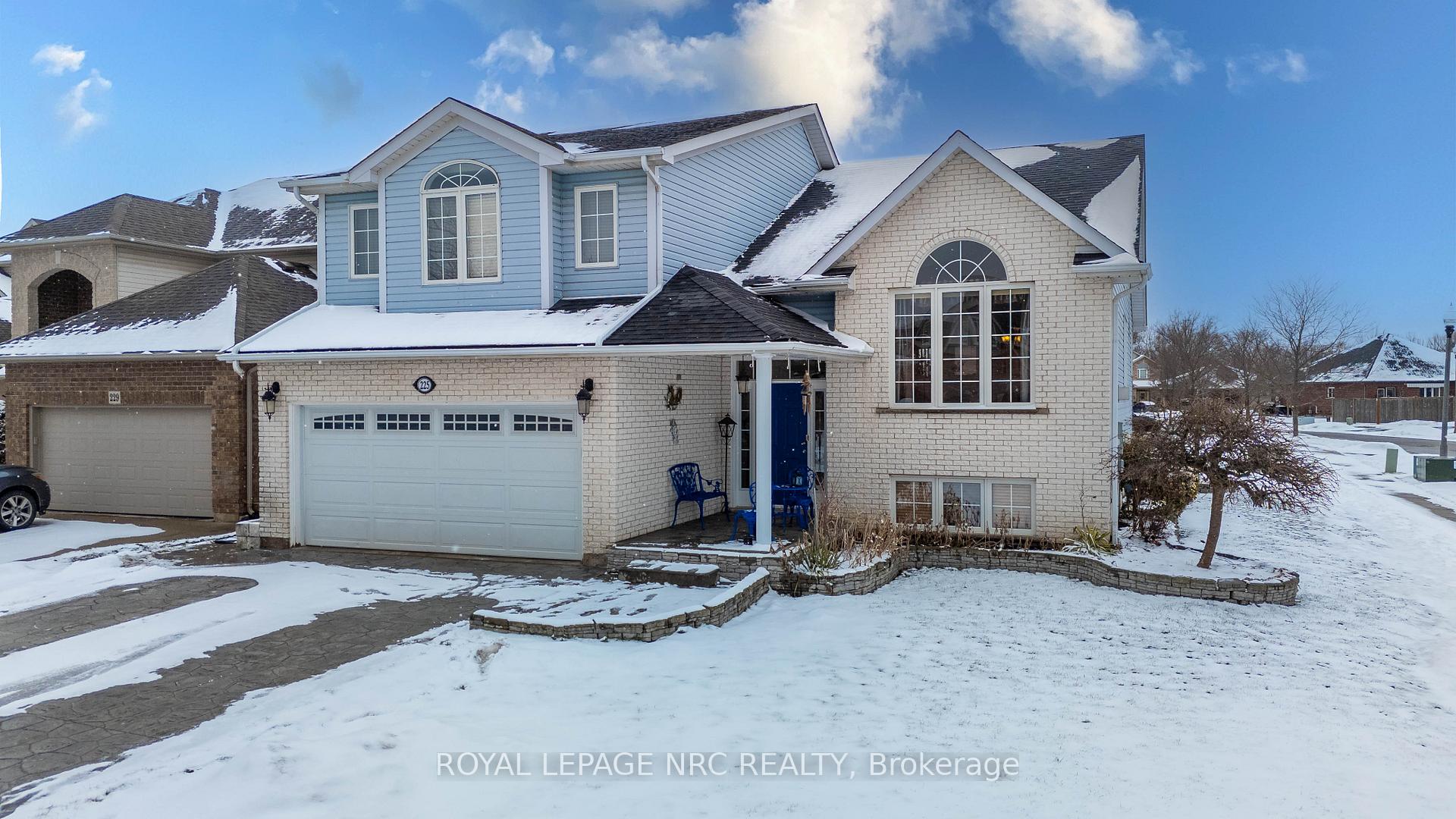 225 Colbeck Drive, Welland — photo 2 of 5