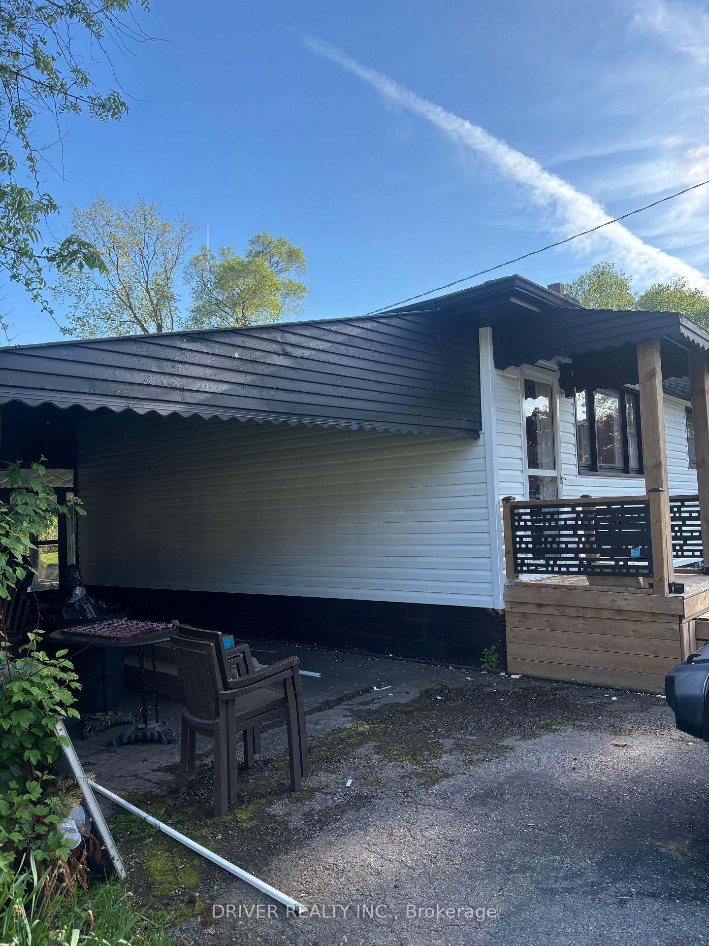 350 Warren Street, Central Elgin — photo 3 of 5