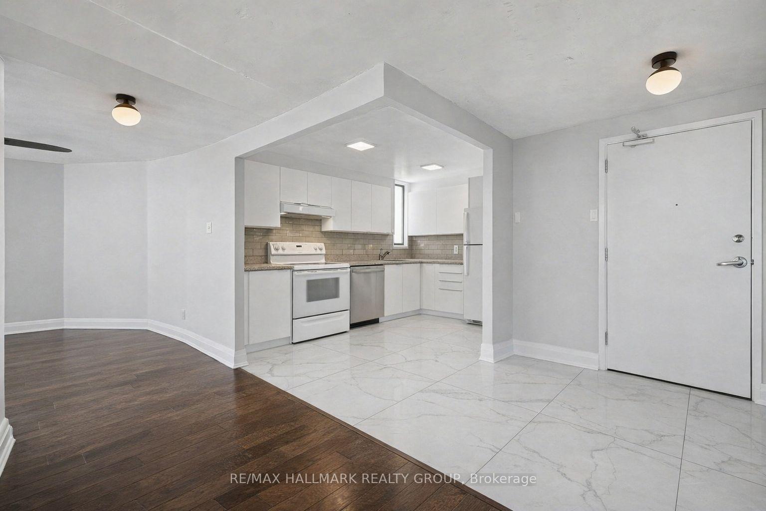 1440 HERON Road 801, Hunt Club - South Keys and Area — photo 3 of 5