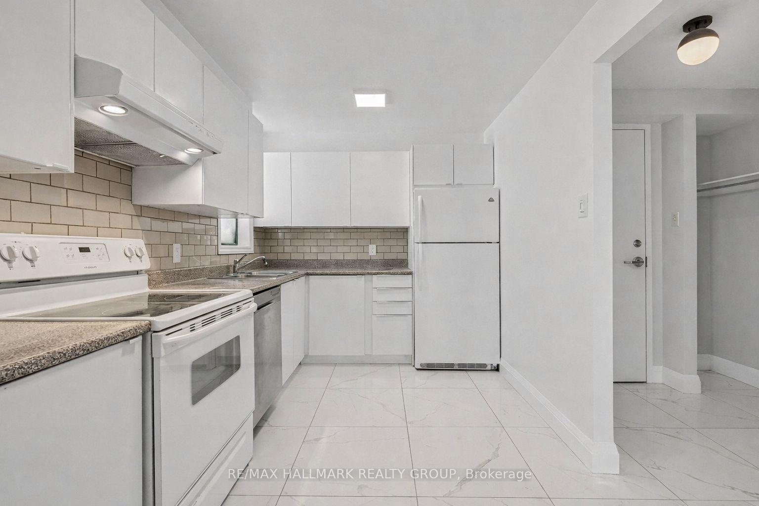 1440 HERON Road 801, Hunt Club - South Keys and Area — photo 4 of 5