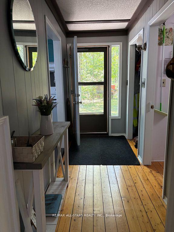 686 Grand Island, Kawartha Lakes — photo 4 of 5