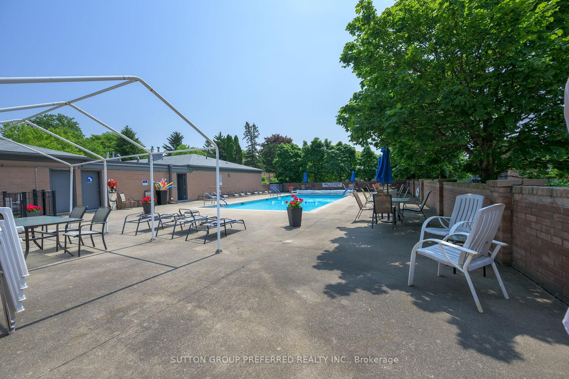 50 Fiddlers Green Road 51, London North — photo 5 of 5