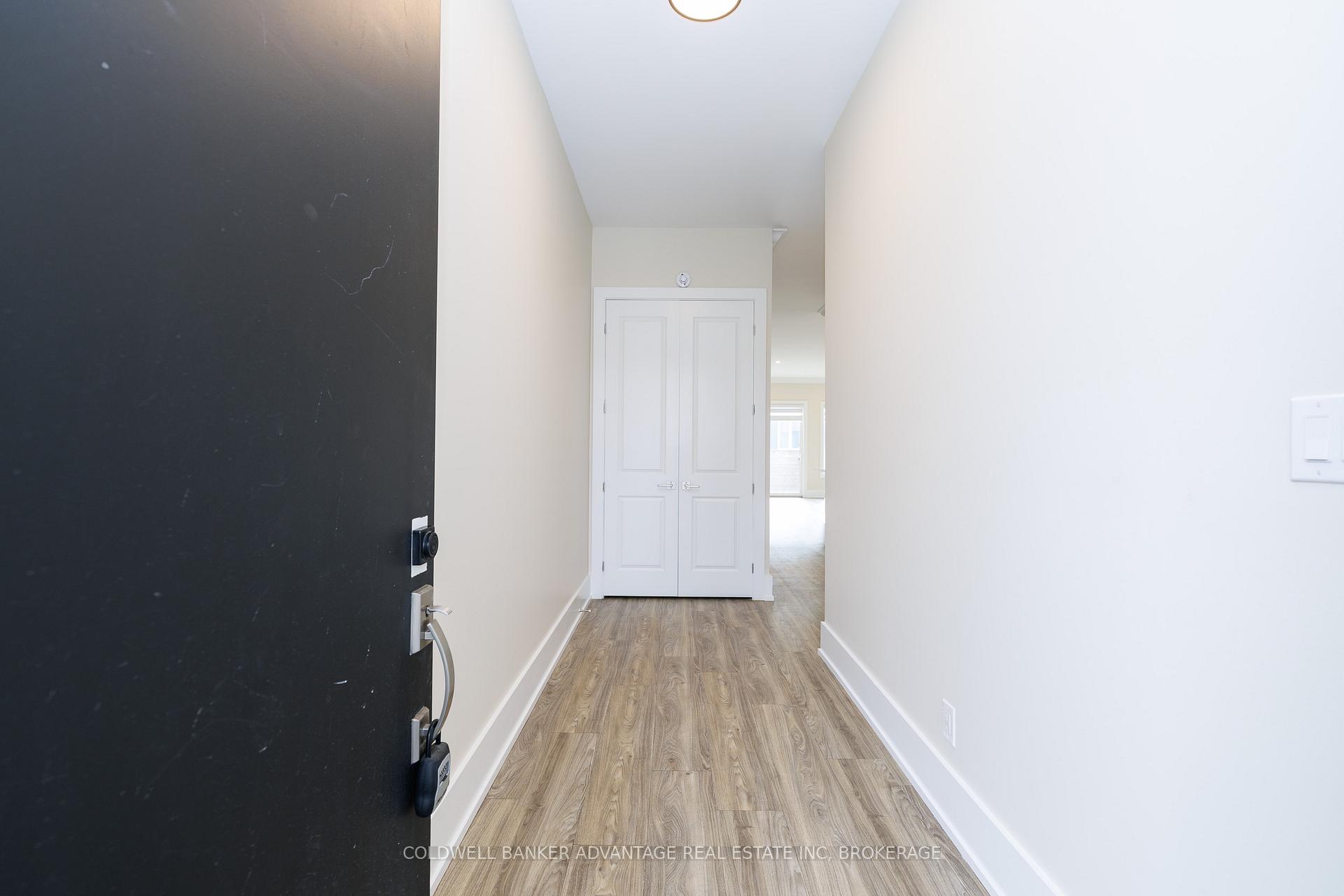 1044 Hansler Road, Welland — photo 3 of 5