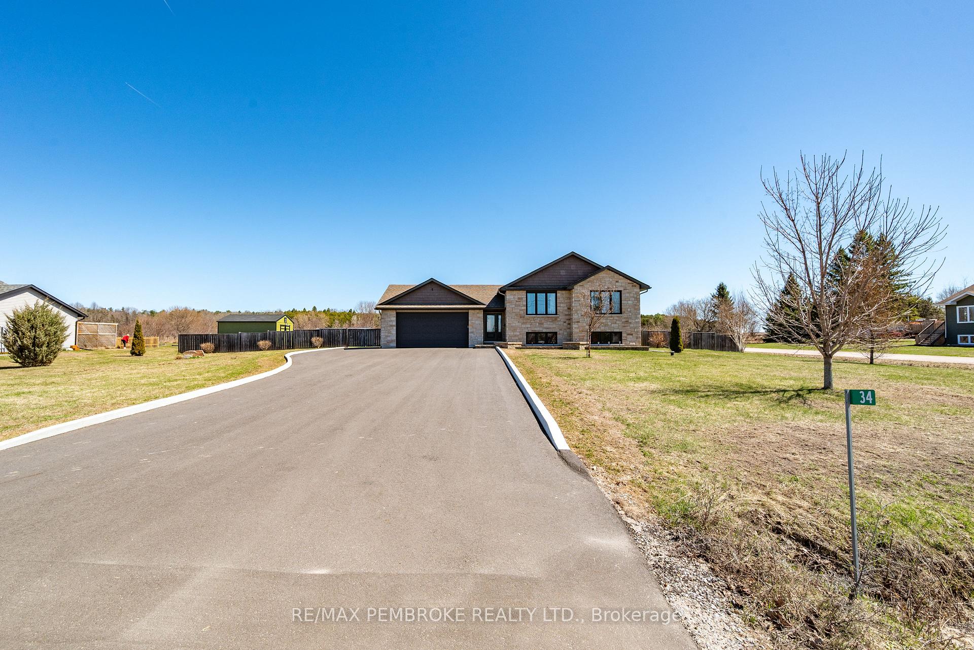 34 Rapid Road, Whitewater Region — photo 3 of 5