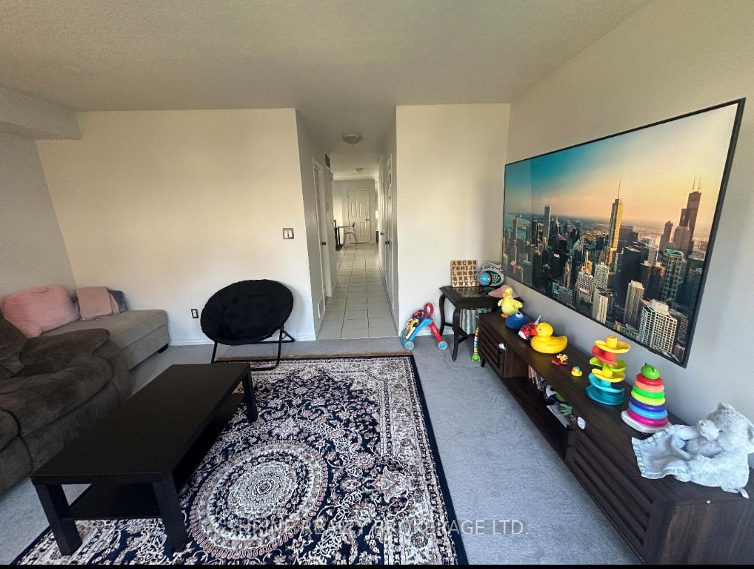 3200 Singleton Avenue 47, London South — photo 2 of 5