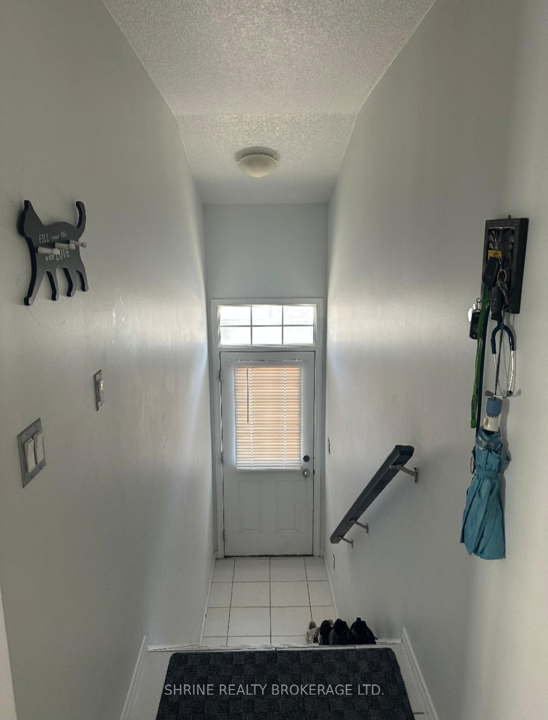 3200 Singleton Avenue 47, London South — photo 5 of 5