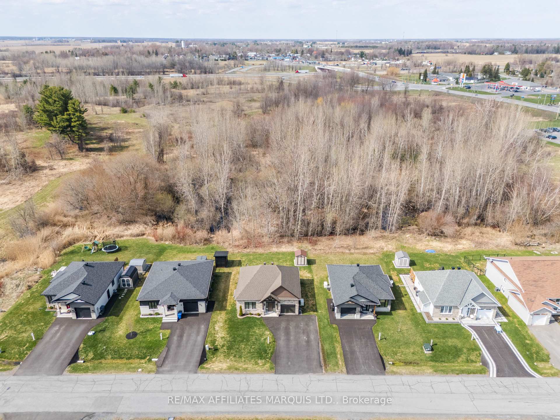 20309 Andrea Avenue, South Glengarry — photo 4 of 5