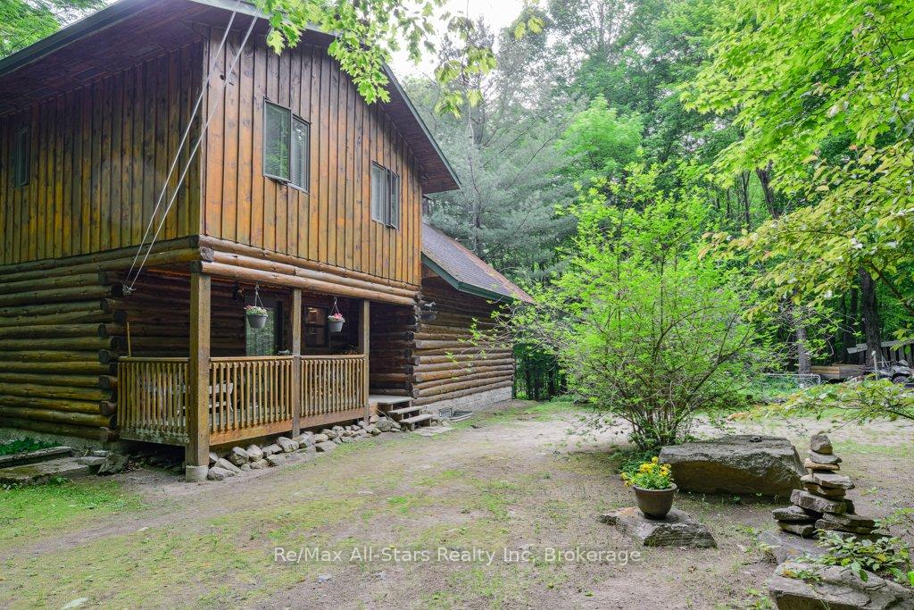 1386 South Portage Road, Lake of Bays — photo 3 of 5