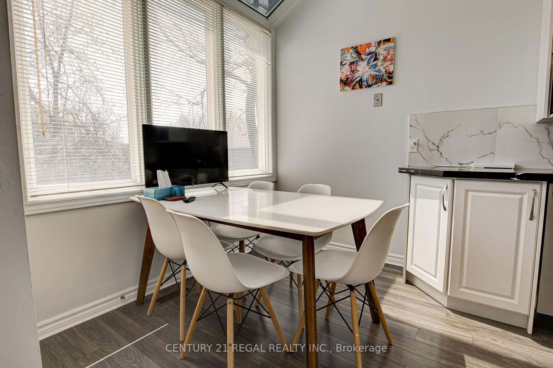 310 Christopher Drive 15, Cambridge — photo 4 of 5