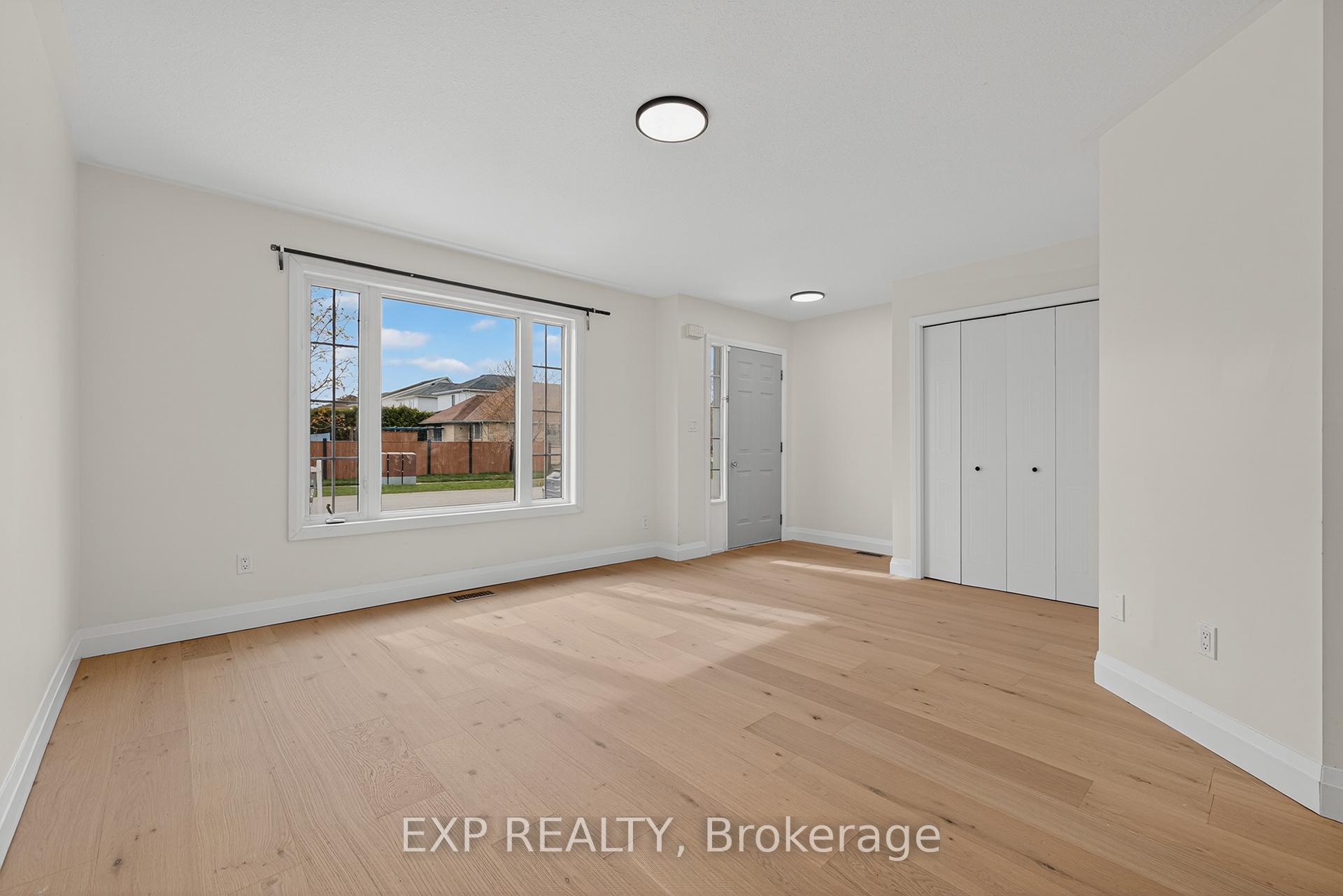 101 Anastasia Crescent, Brantford — photo 3 of 5