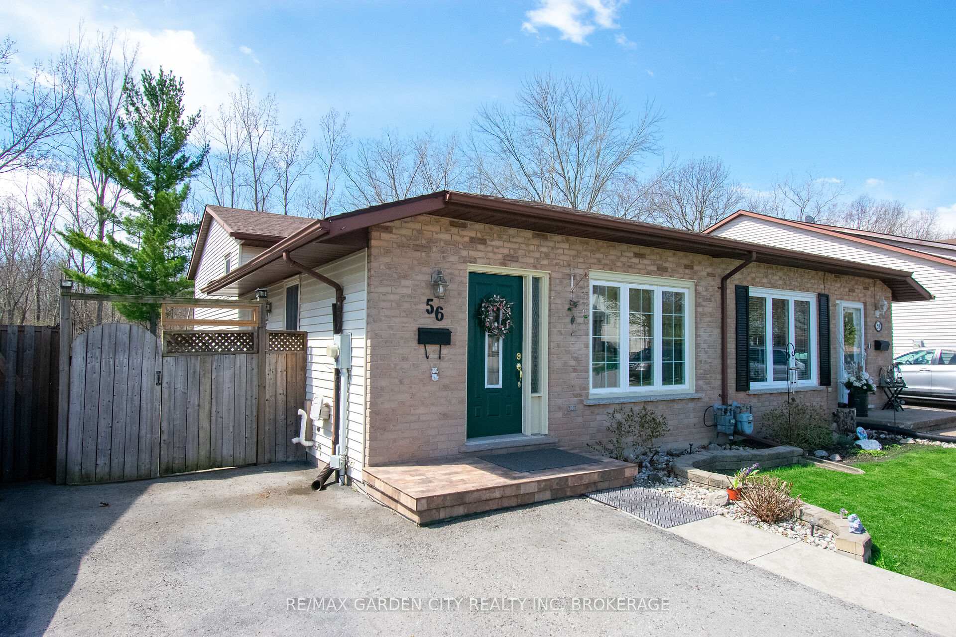 56 TERRACE Avenue, Welland — photo 2 of 5