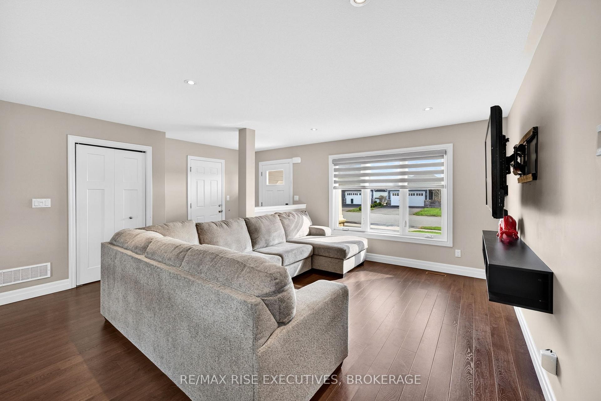 44 Tessa Boulevard, Belleville — photo 5 of 5