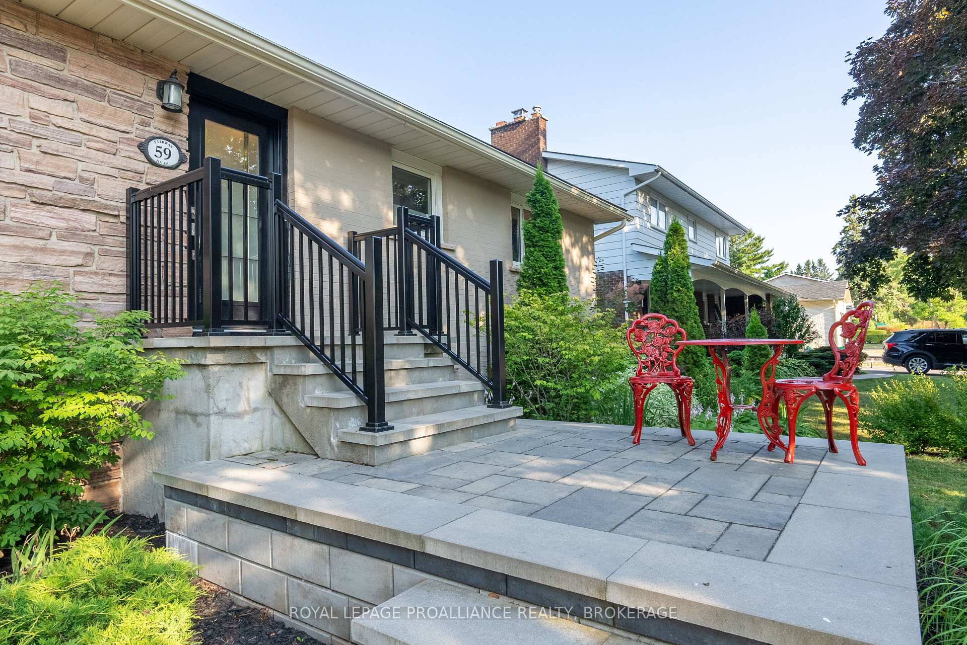59 Fairway Hill Crescent, Kingston, ON K7M 2B3