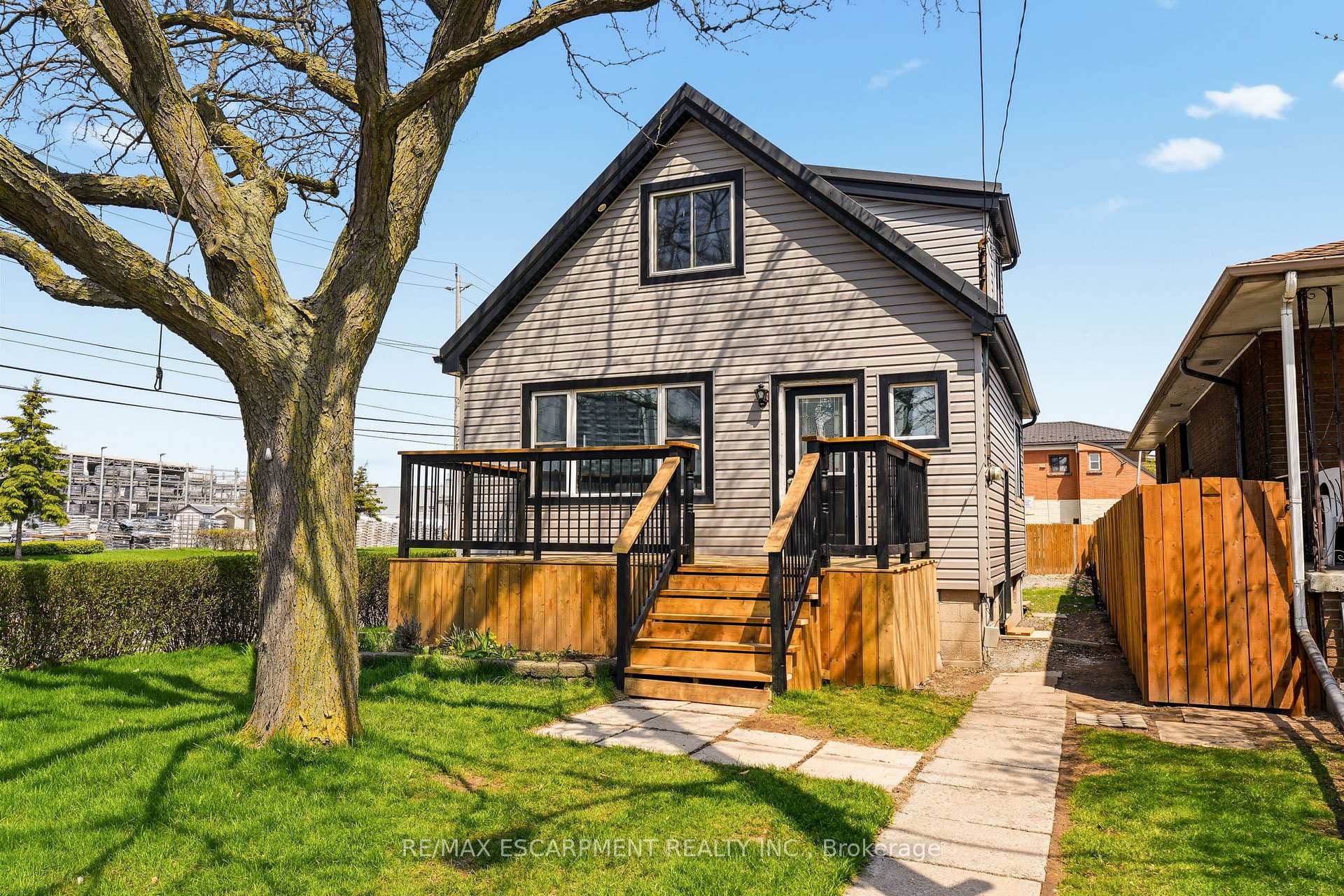 267 Vansitmart Avenue, Hamilton, ON L8H 3B2
