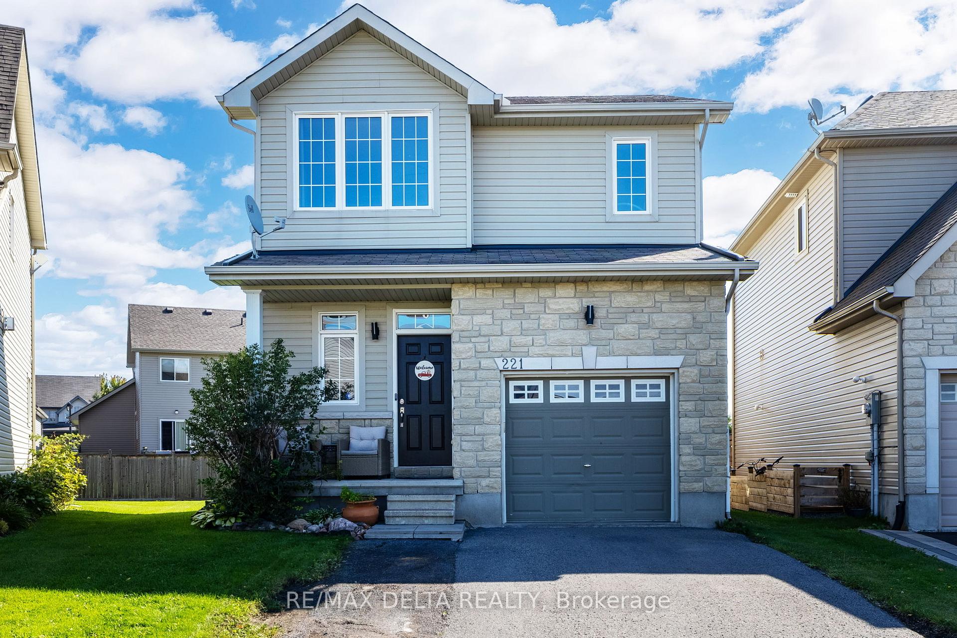 221 MERCURY Street, Clarence-Rockland, ON K4K 0E8