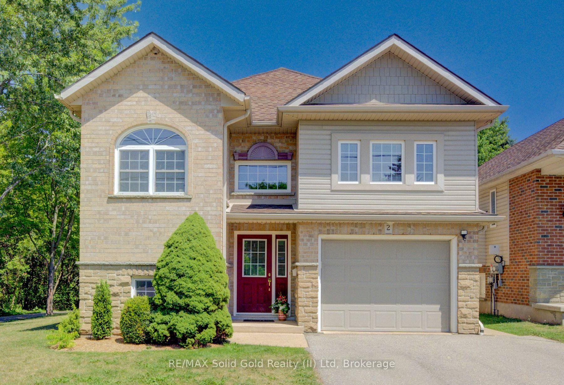 2 Smetana Drive, Kitchener, ON N2B 3B8