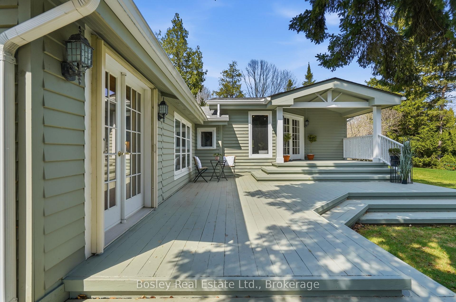 150 St Moritz Crescent, Blue Mountains, ON L9Y 0S6